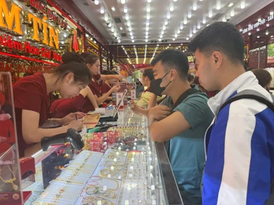 Bản tin thị trường vàng sáng 28/8/2026: Giá vàng giảm nhẹ